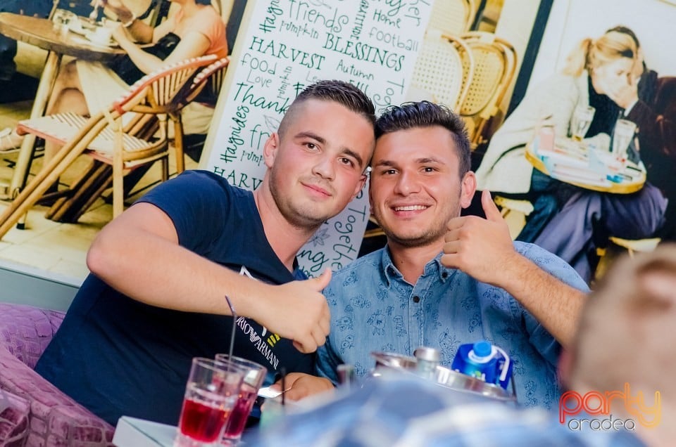 Voie bună în Blanc Coffee, 