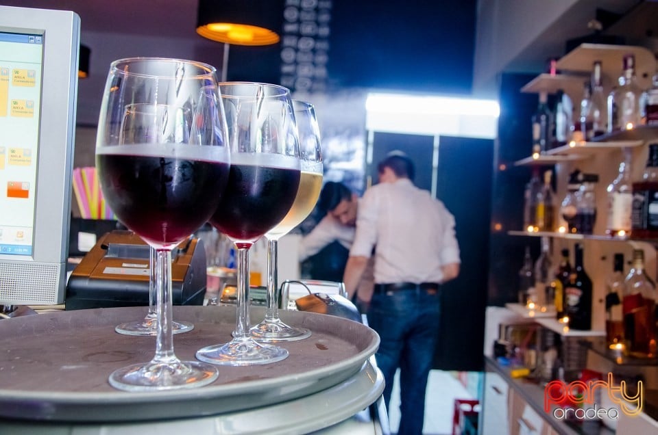 Voie bună în Blanc Coffee, 