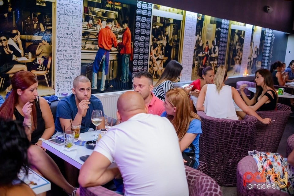 Voie bună în Blanc Coffee, 