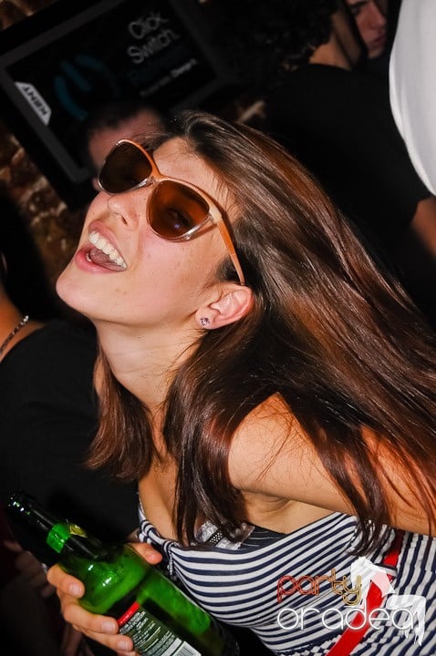 Voie bună în Escape Club, 