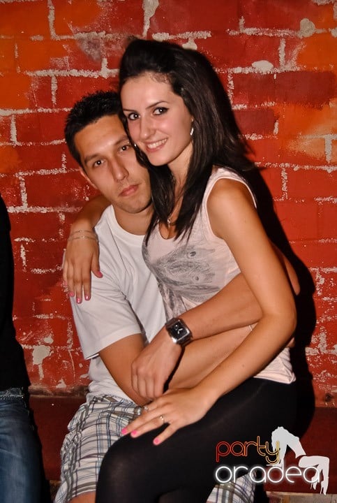 Voie bună în Escape Club, 