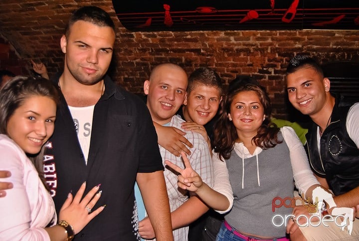 Voie bună în Escape Club, 