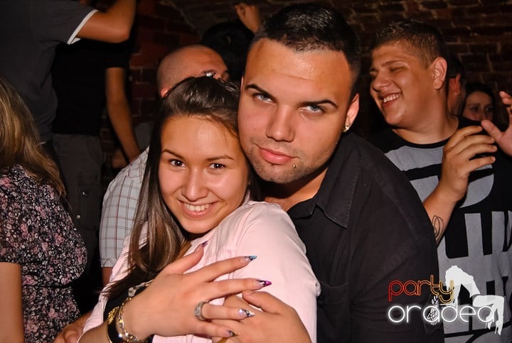 Voie bună în Escape Club, 