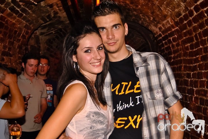 Voie bună în Escape Club, 