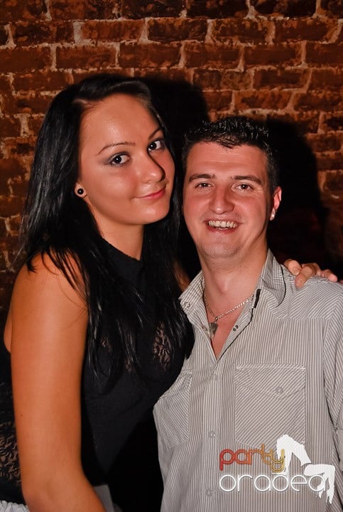 Voie bună în Escape Club, 