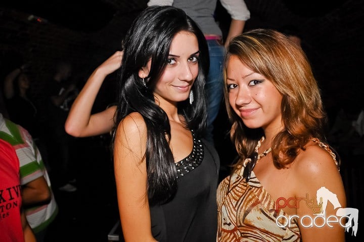 Voie bună în Escape Club, 