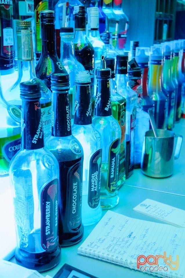 Voie bună în Icon Caffe, Icon Caffe