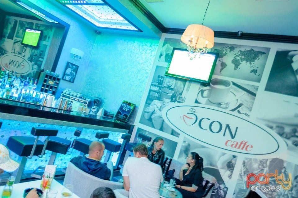 Voie bună în Icon Caffe, Icon Caffe