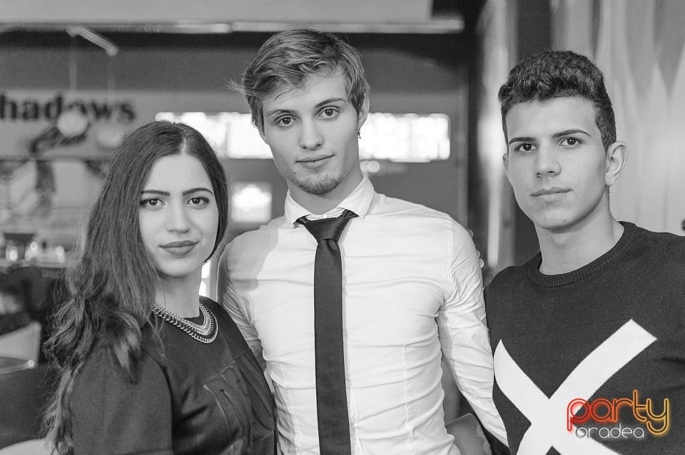 Voie bună în Shadows, 