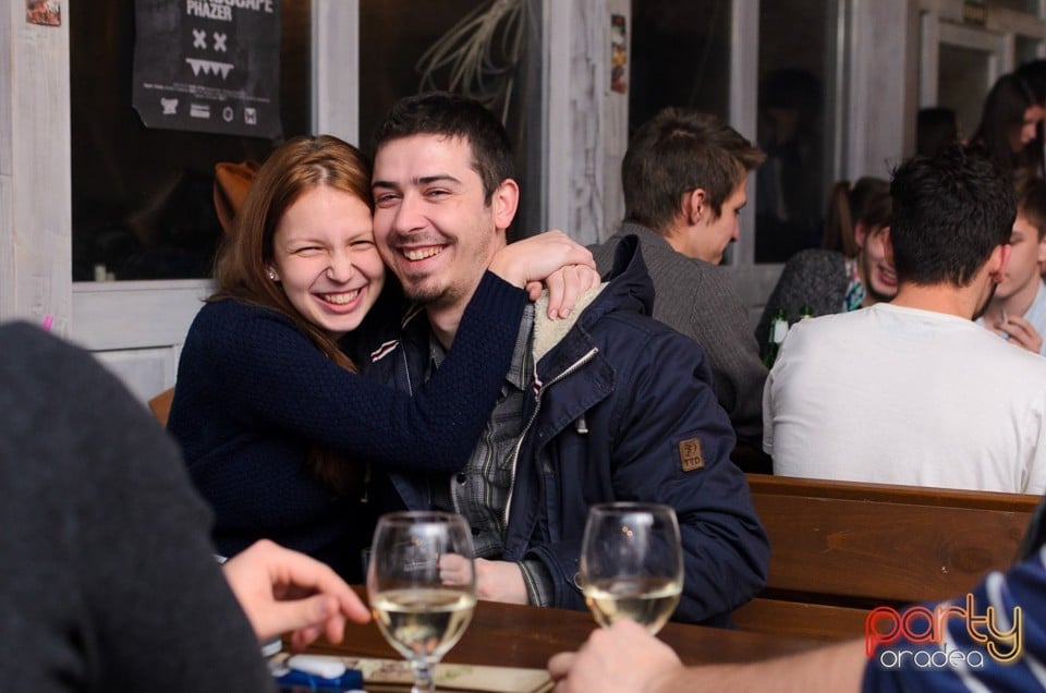 Voie bună la Bodega, Bodega