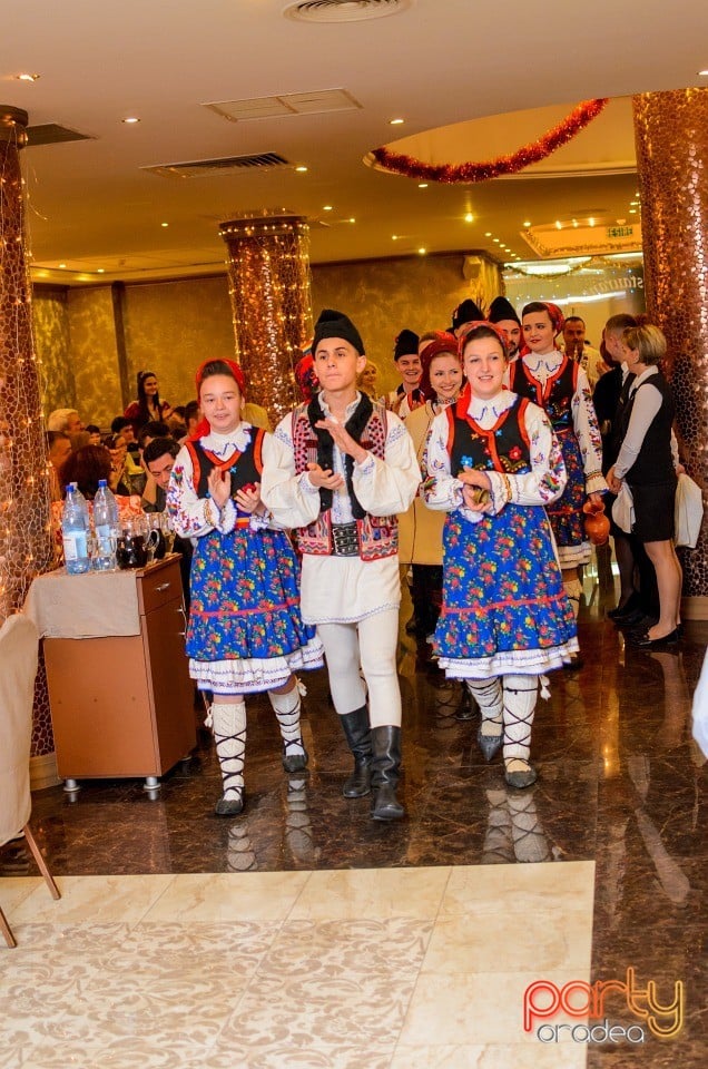 Voie bună la Hotel Internaţional, Hotel Internaţional