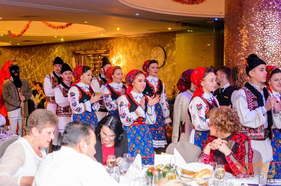 Voie bună la Hotel Internaţional, Hotel Internaţional