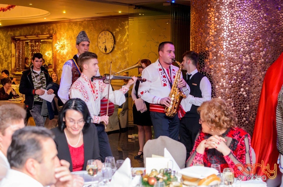Voie bună la Hotel Internaţional, Hotel Internaţional