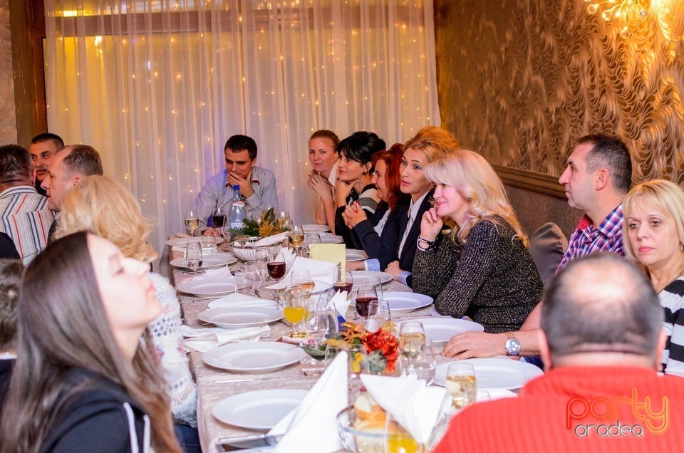 Voie bună la Hotel Internaţional, Hotel Internaţional