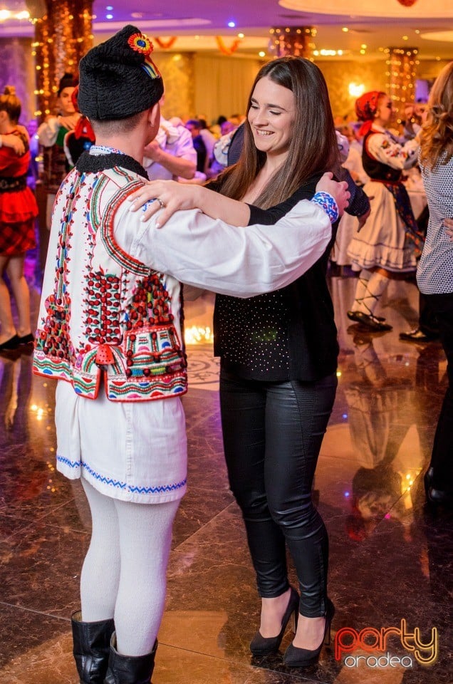 Voie bună la Hotel Internaţional, Hotel Internaţional