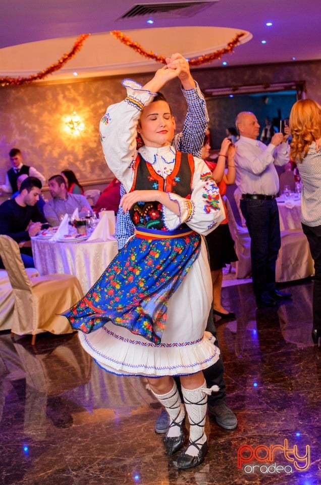 Voie bună la Hotel Internaţional, Hotel Internaţional