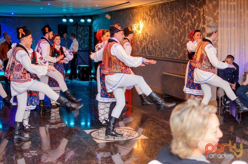 Voie bună la Hotel Internaţional, Hotel Internaţional