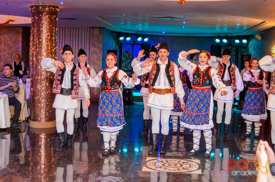Voie bună la Hotel Internaţional, Hotel Internaţional