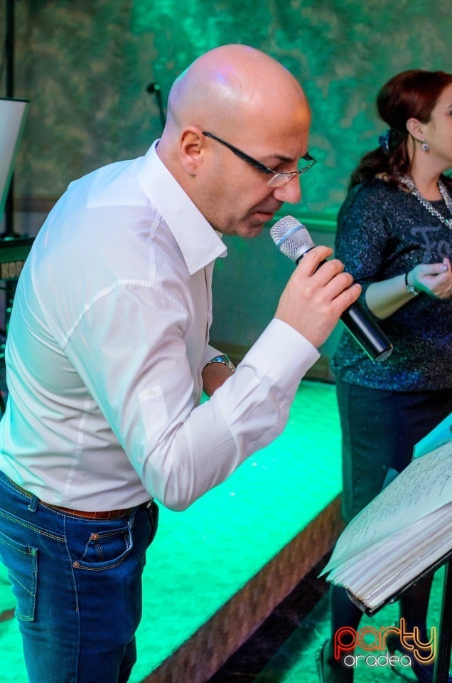 Voie bună la Hotel Internaţional, Hotel Internaţional