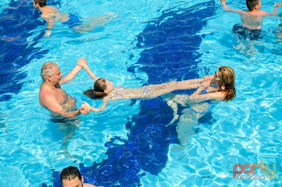 Voie bună la Hotel Internaţional, Hotel Internaţional