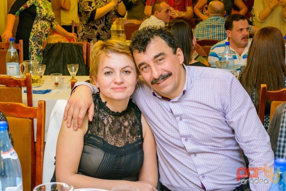 Voie bună la Hotel Mureş, Hotel Mureş