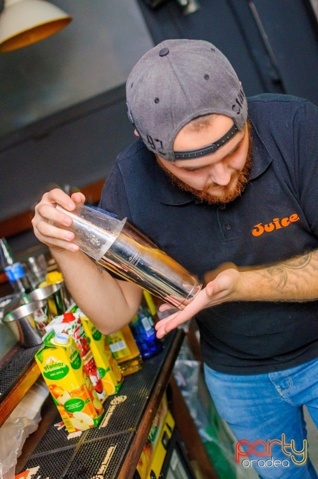 Voie bună la Juice, Juice