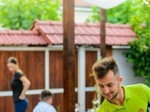 Voie bună la Vine Summer Garden & Grill
