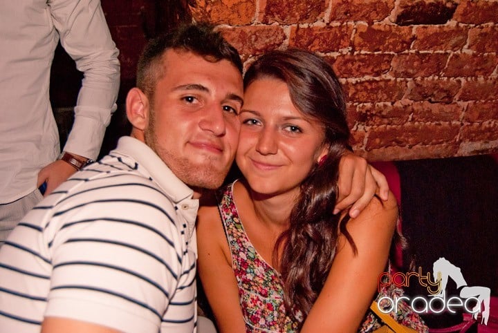 Voie bună, miercuri în Club Escape, 