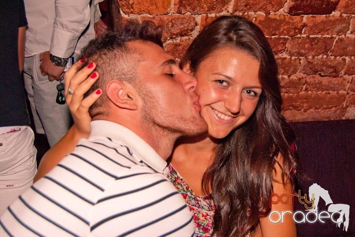 Voie bună, miercuri în Club Escape, 