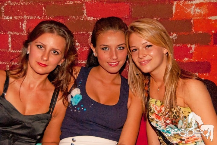 Voie bună, miercuri în Club Escape, 