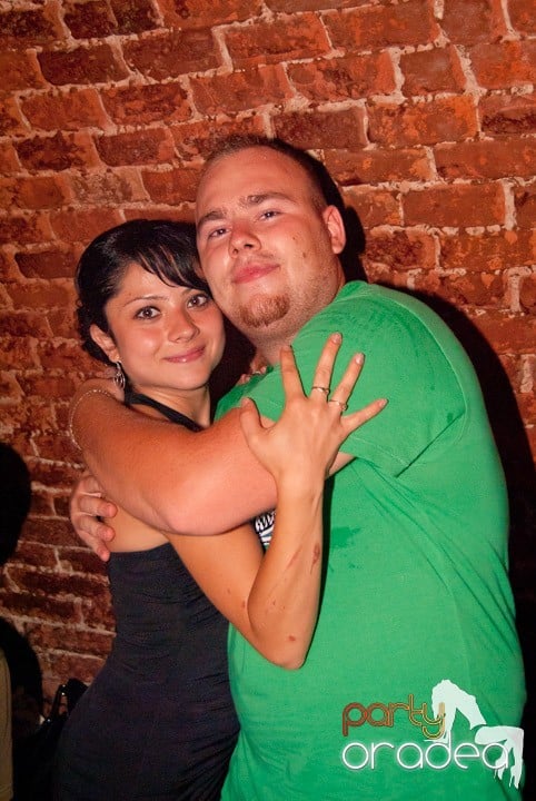 Voie bună, miercuri în Club Escape, 