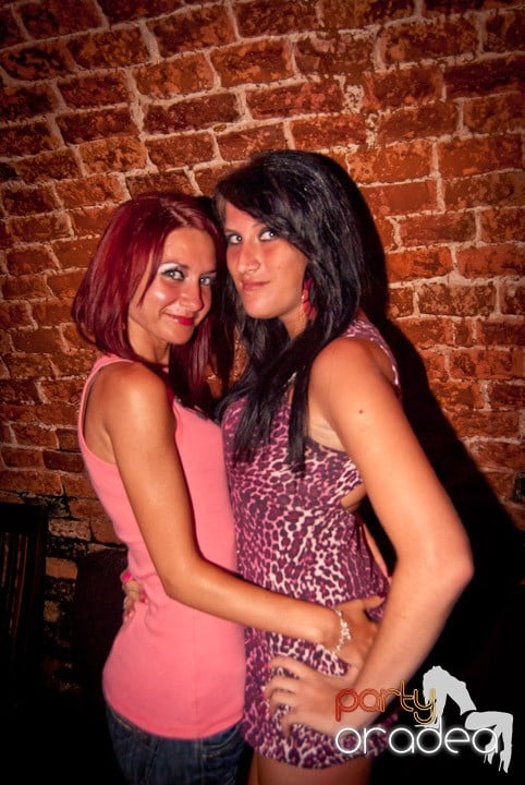 Voie bună, miercuri în Club Escape, 