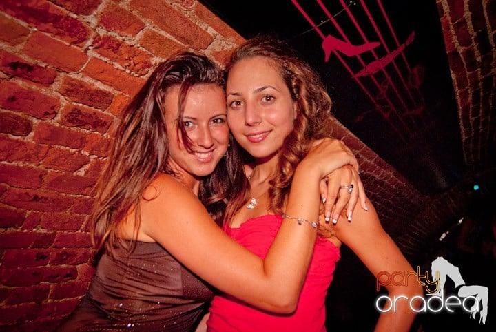 Voie bună, miercuri în Club Escape, 