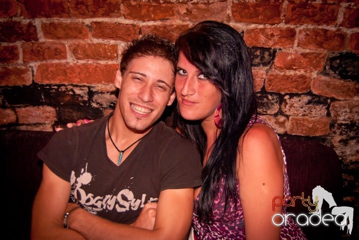 Voie bună, miercuri în Club Escape, 