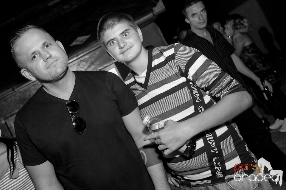 VV Attila şi VV Olivér în Disco Faház, 