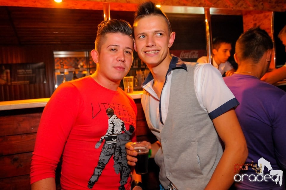 VV Attila şi VV Olivér în Disco Faház, 