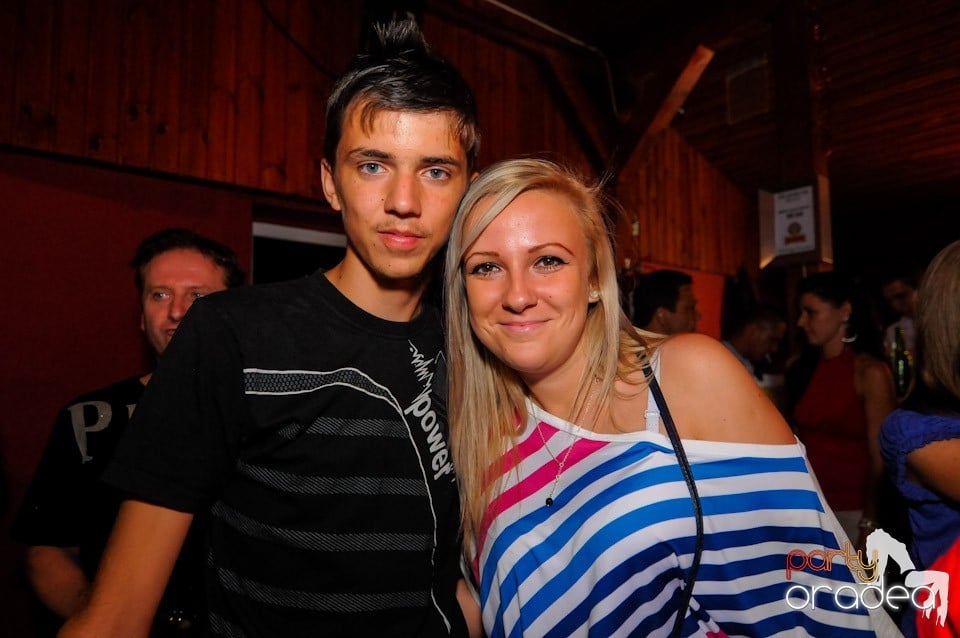 VV Attila şi VV Olivér în Disco Faház, 