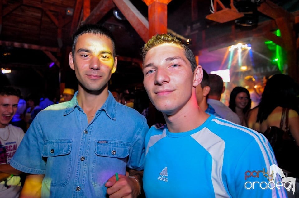 VV Attila şi VV Olivér în Disco Faház, 