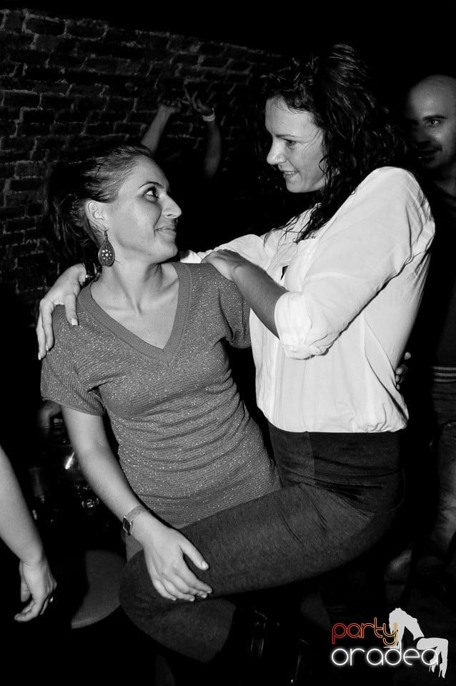 We Like to Party în Club Escape, 