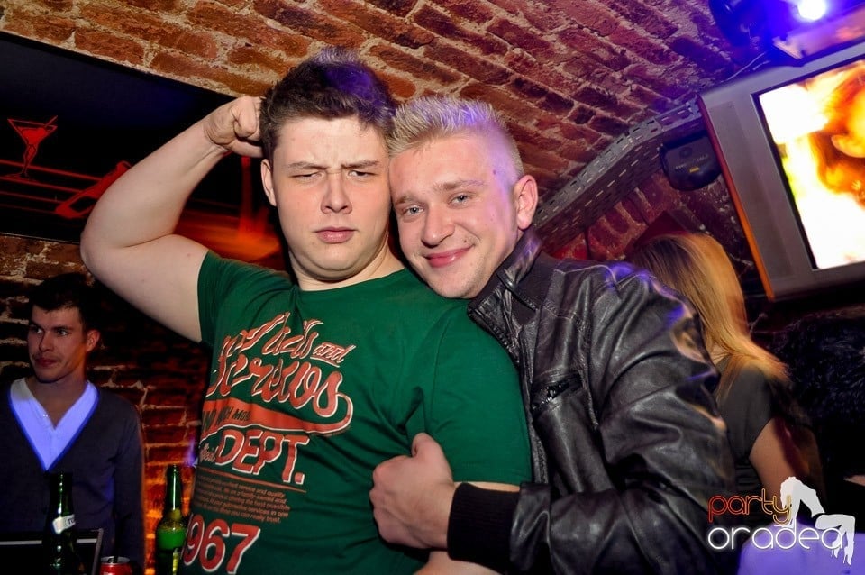 We Like to Party în Club Escape, 