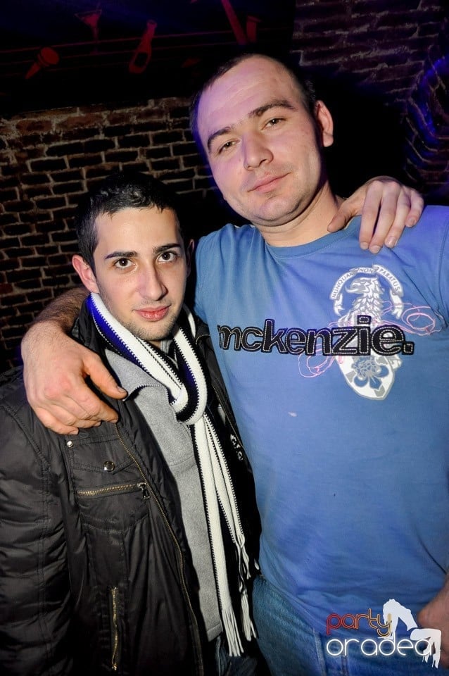 We Like to Party în Club Escape, 