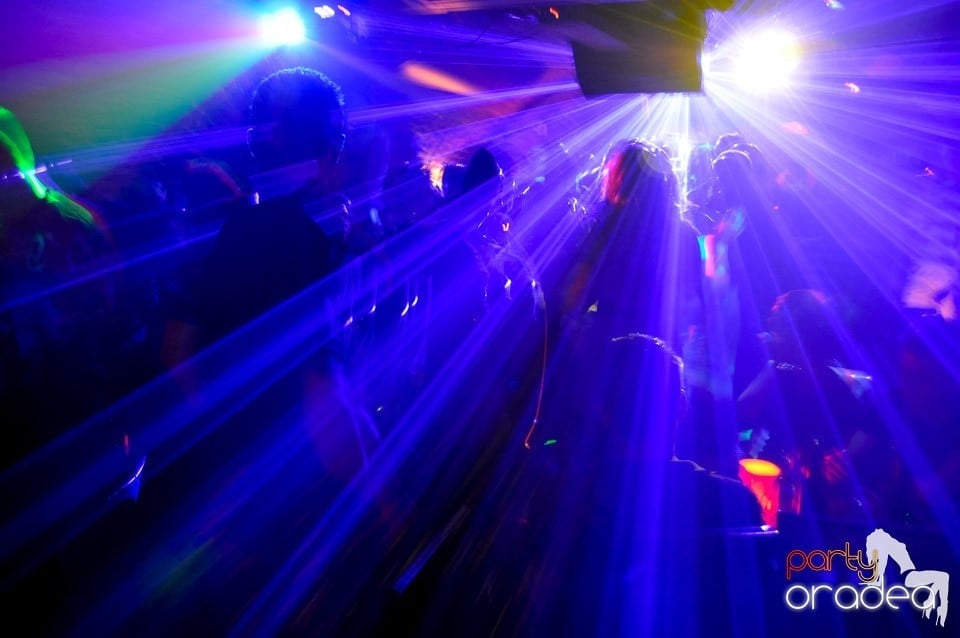 We Like to Party în Club Escape, 