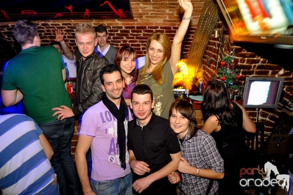 We Like to Party în Club Escape, 