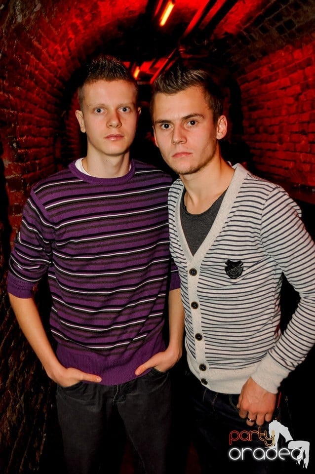 We Like to Party în Club Escape, 