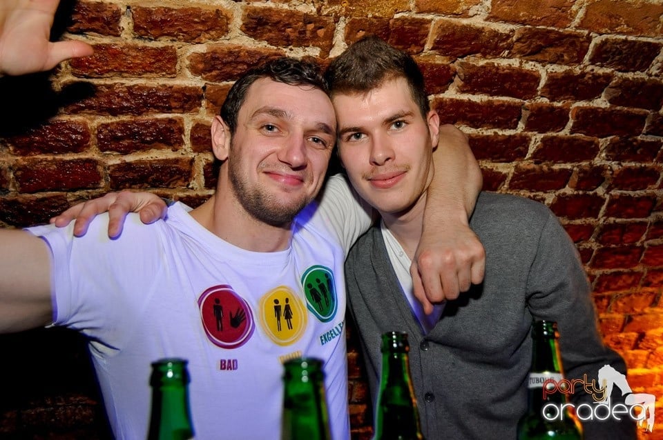 We Like to Party în Club Escape, 