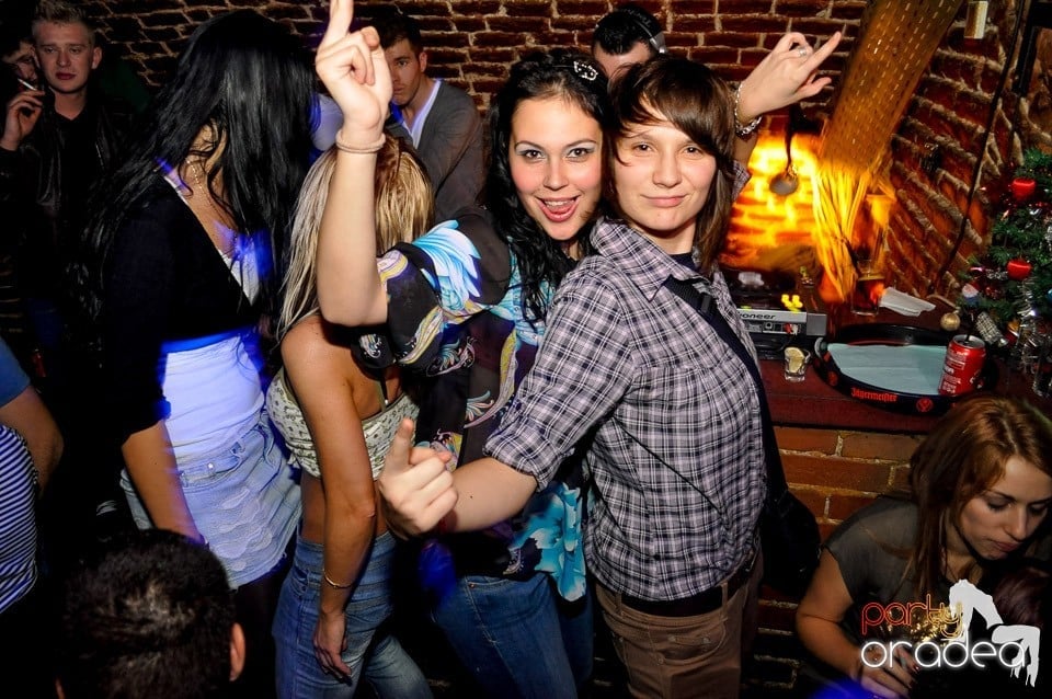 We Like to Party în Club Escape, 