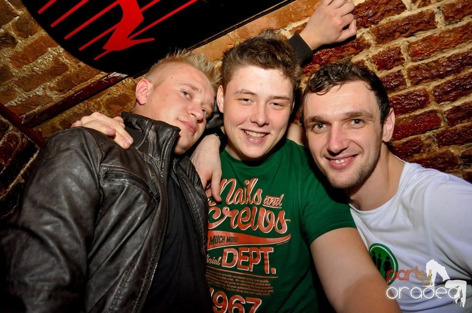 We Like to Party în Club Escape, 