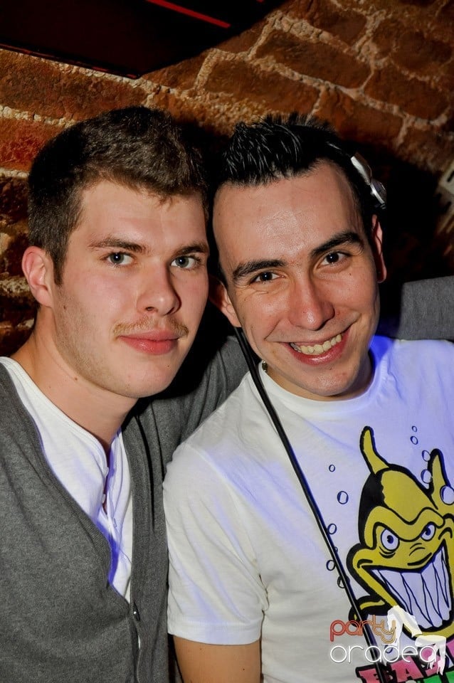 We Like to Party în Club Escape, 