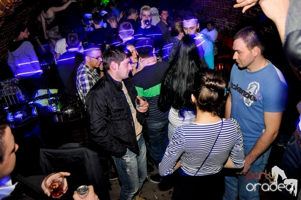 We Like to Party în Club Escape, 