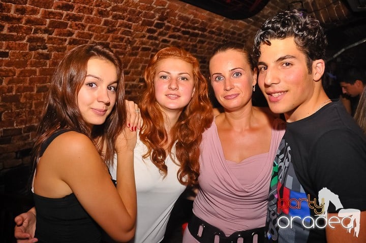 Wednesday Party @ Escape, 